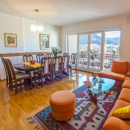Apartment Italy - Promenade Мостар Екстериор снимка