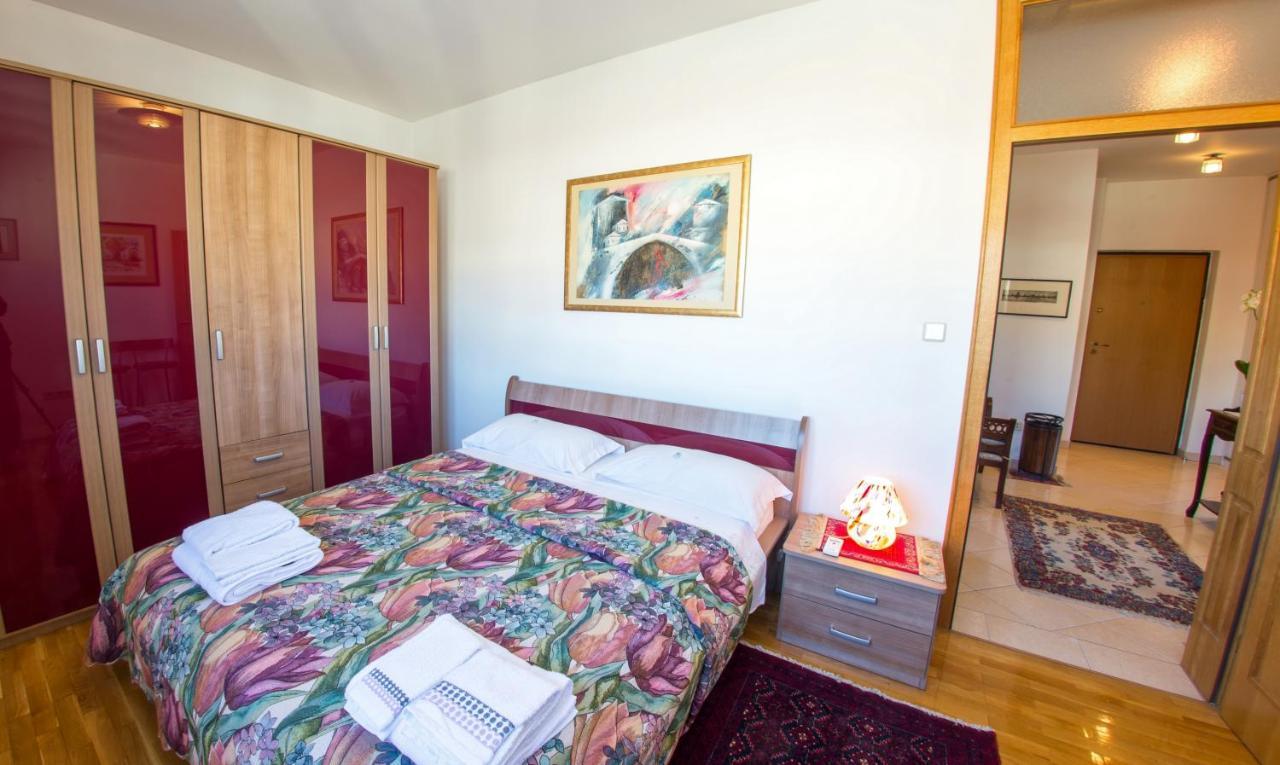 Apartment Italy - Promenade Мостар Екстериор снимка