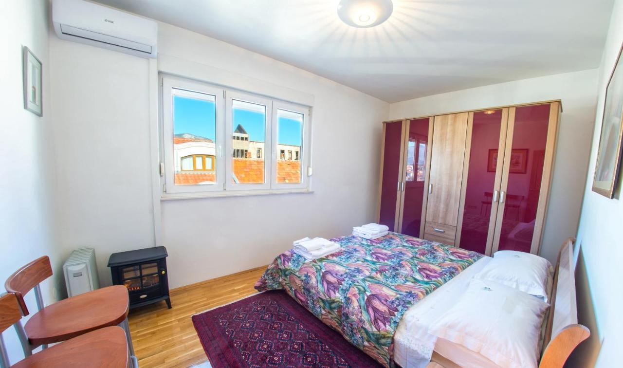 Apartment Italy - Promenade Мостар Екстериор снимка