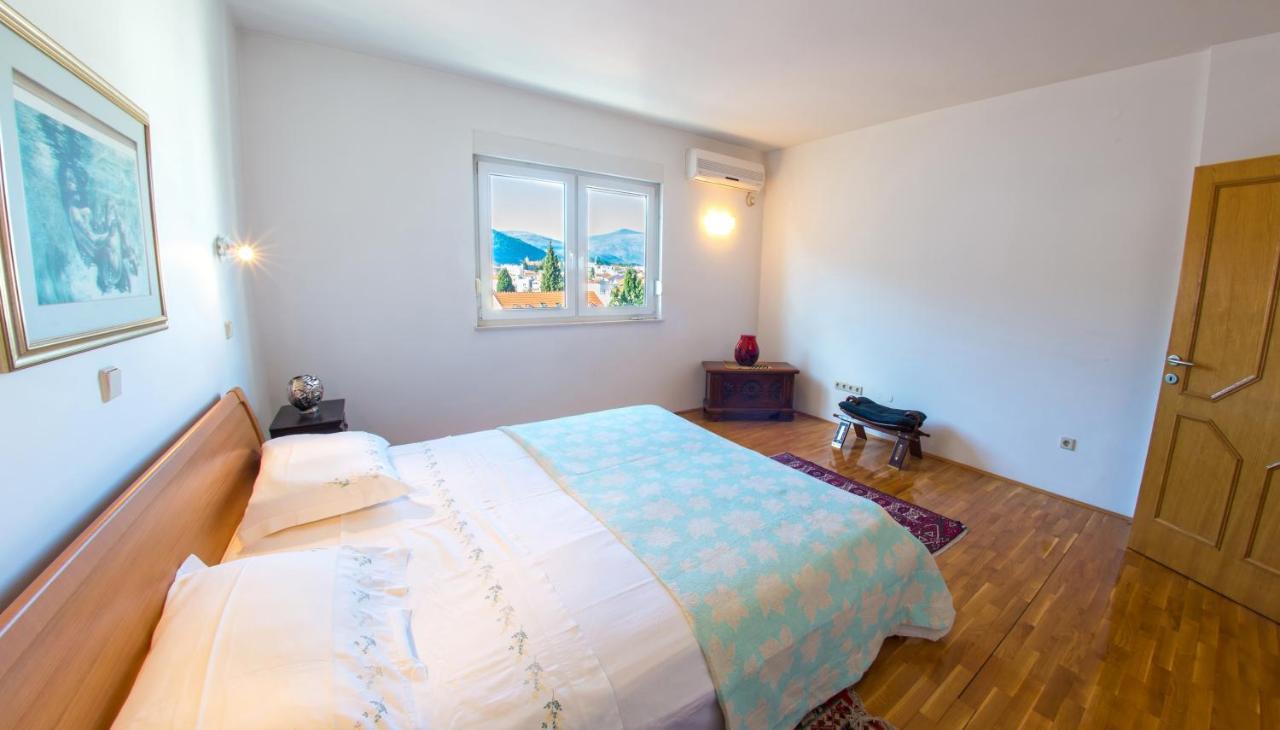 Apartment Italy - Promenade Мостар Екстериор снимка