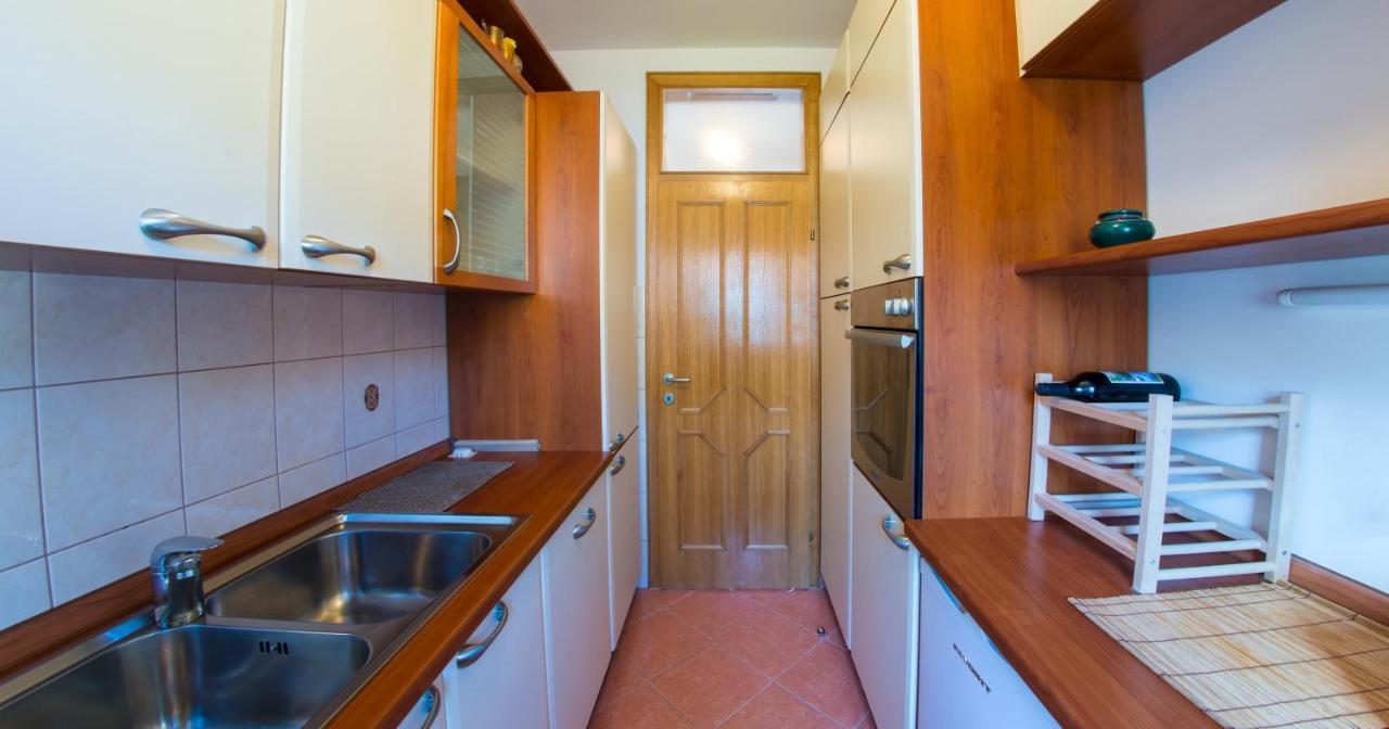 Apartment Italy - Promenade Мостар Екстериор снимка